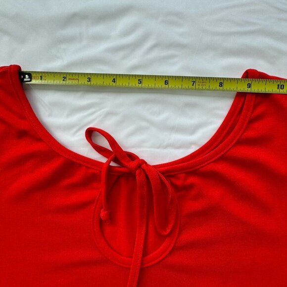 Luc Fontaine women Top Red Ruched Sides, 3/4 Sleeves, Keyhole Neckline Size 6 - Picture 6 of 15